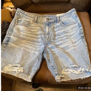 American Eagle Bermuda Shorts
